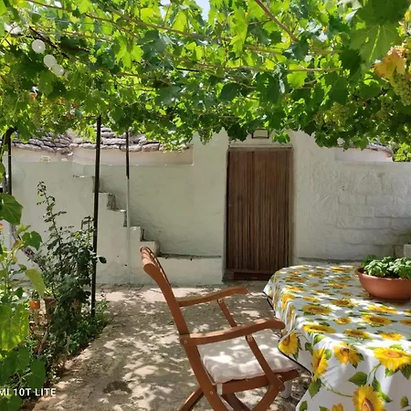 Antico Trullo Altavilla In Valle D'itria Tra Martina Franca E Hébergement de vacances *